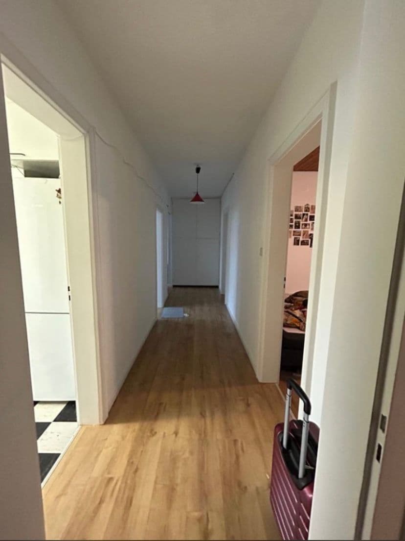 Furnished Room in Female WG – €850 – Near S-Bahn (Untermenzing) photo 3